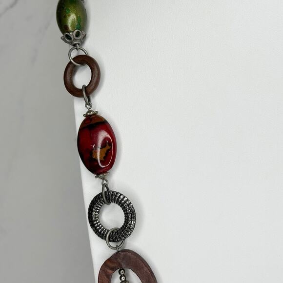 Chico's Chunky Red Green Mixed Media Statement Necklace Silver Tone ✨ - Picture 6 of 11
